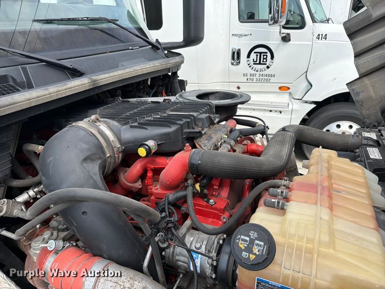 image for item YA4226 2022 International LT625 semi truck