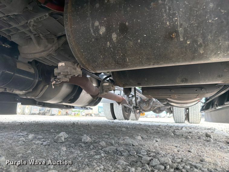 image for item YA4226 2022 International LT625 semi truck