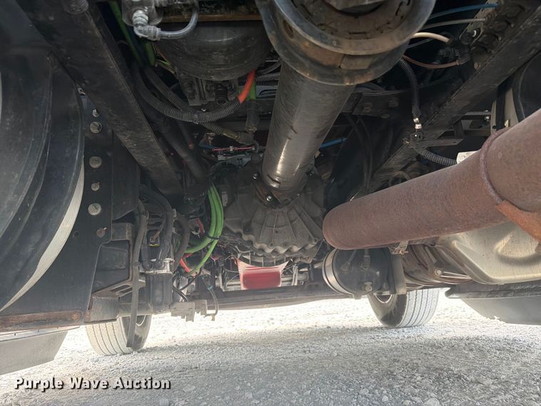 image for item YA4226 2022 International LT625 semi truck