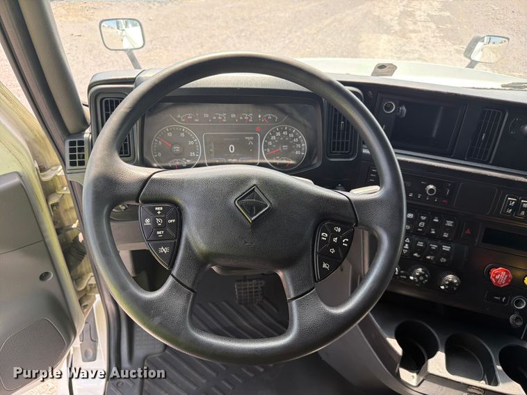 image for item YA4227 2022 International LT625 semi truck