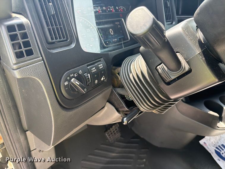 image for item YA4227 2022 International LT625 semi truck