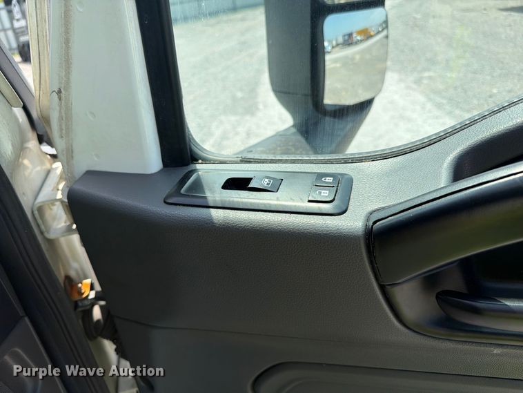 image for item YA4227 2022 International LT625 semi truck
