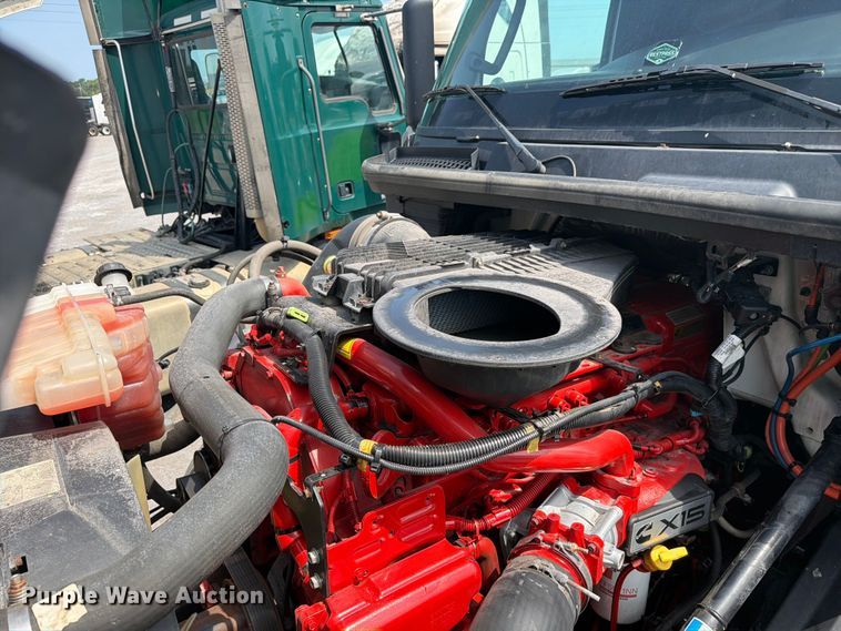 image for item YA4227 2022 International LT625 semi truck