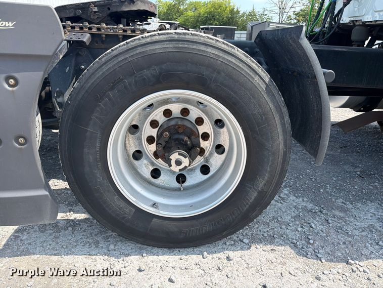 image for item YA4227 2022 International LT625 semi truck