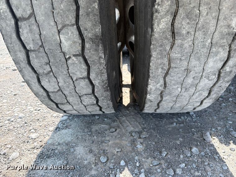 image for item YA4227 2022 International LT625 semi truck