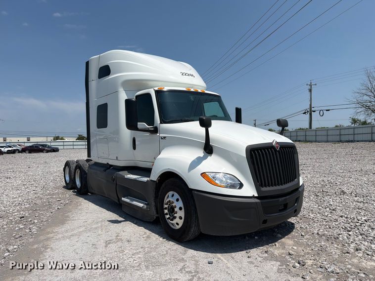 image for item YA4229 2022 International LT625 semi truck