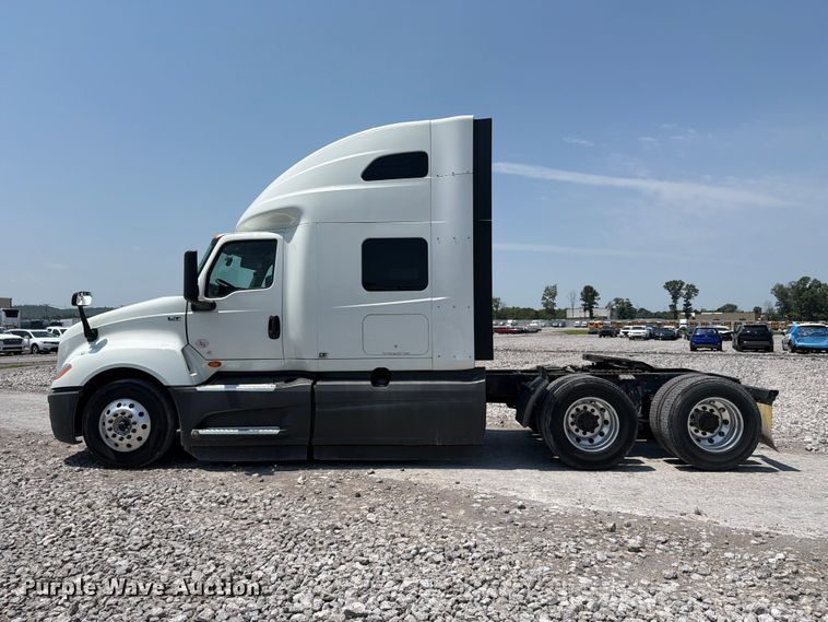 image for item YA4229 2022 International LT625 semi truck