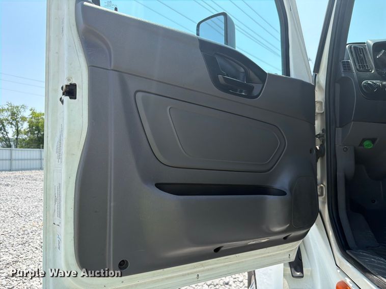 image for item YA4229 2022 International LT625 semi truck