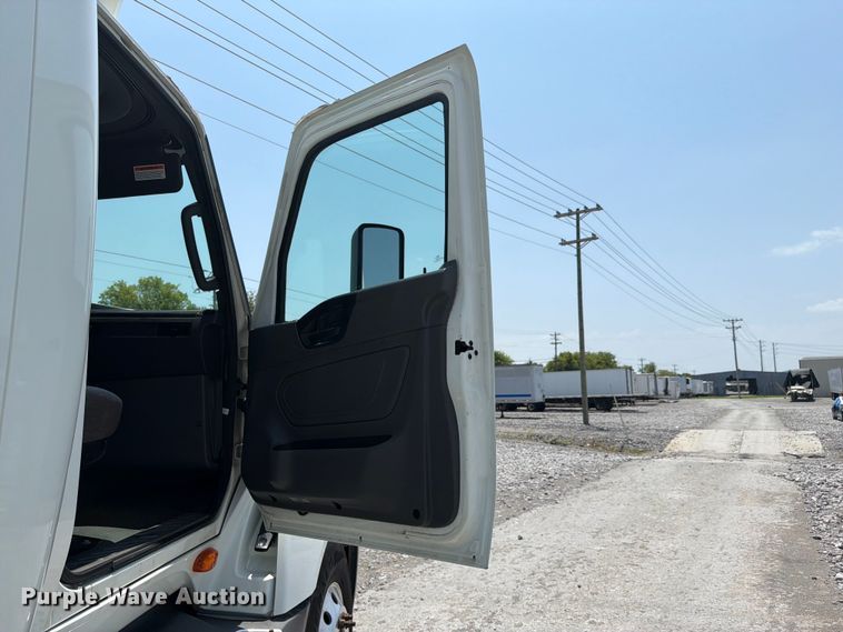image for item YA4229 2022 International LT625 semi truck