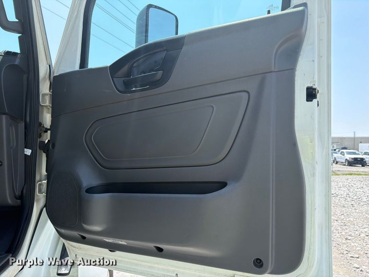image for item YA4229 2022 International LT625 semi truck