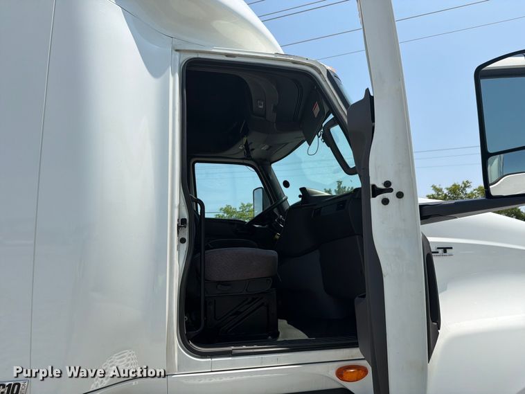 image for item YA4229 2022 International LT625 semi truck