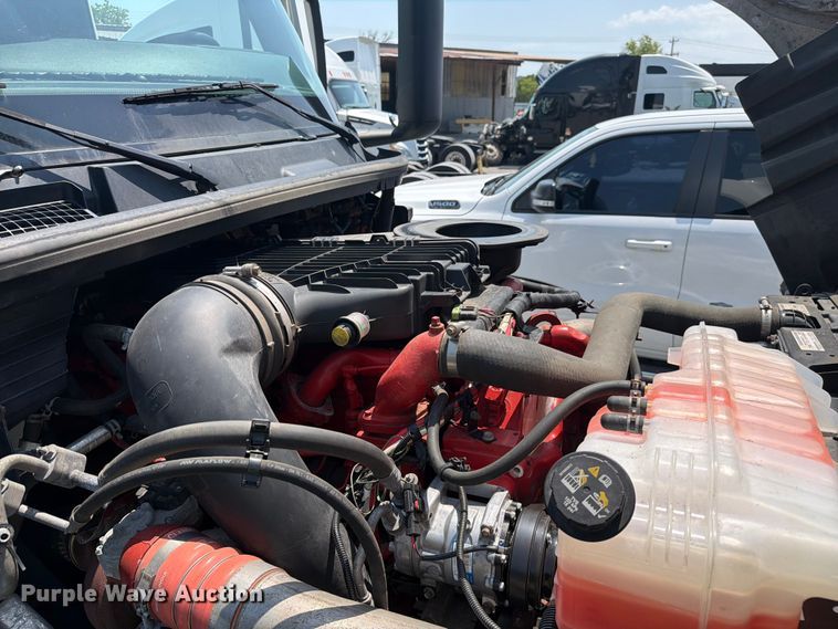 image for item YA4229 2022 International LT625 semi truck