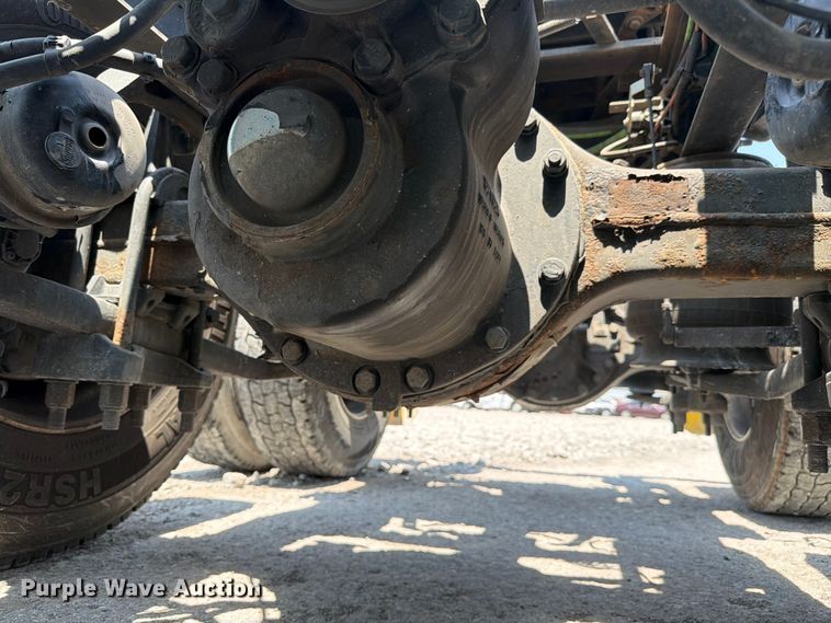 image for item YA4229 2022 International LT625 semi truck