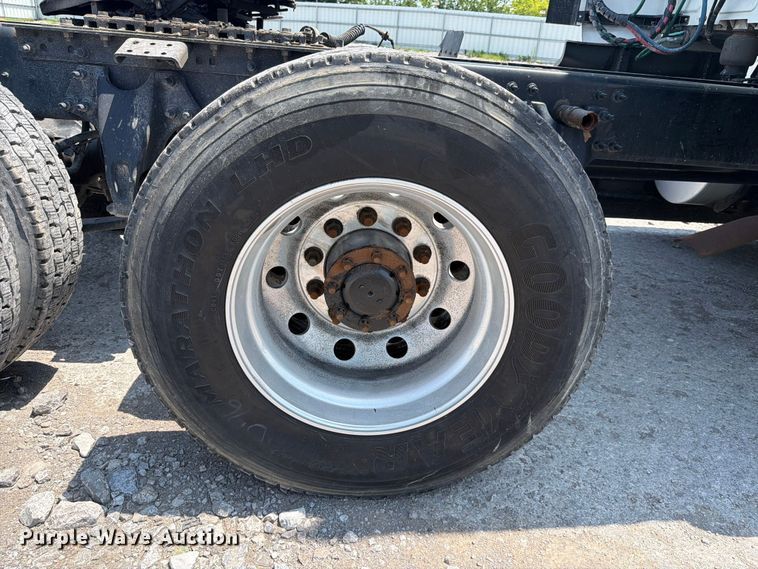 image for item YA4229 2022 International LT625 semi truck