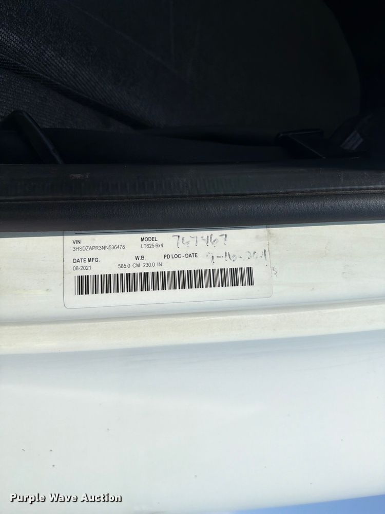 image for item YA4229 2022 International LT625 semi truck