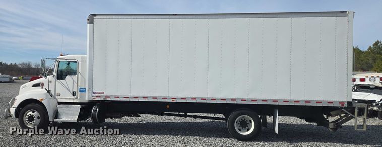 image for item YA6116 2020 Kenworth T370 box truck