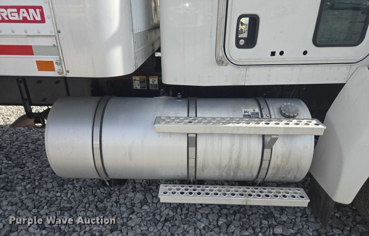image for item YA6116 2020 Kenworth T370 box truck