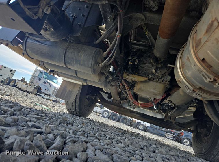 image for item YA6116 2020 Kenworth T370 box truck