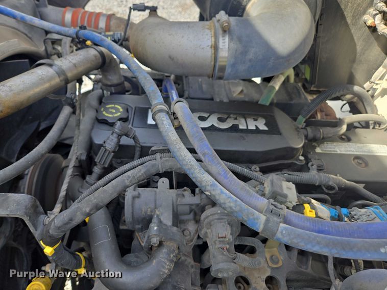 image for item YA6116 2020 Kenworth T370 box truck