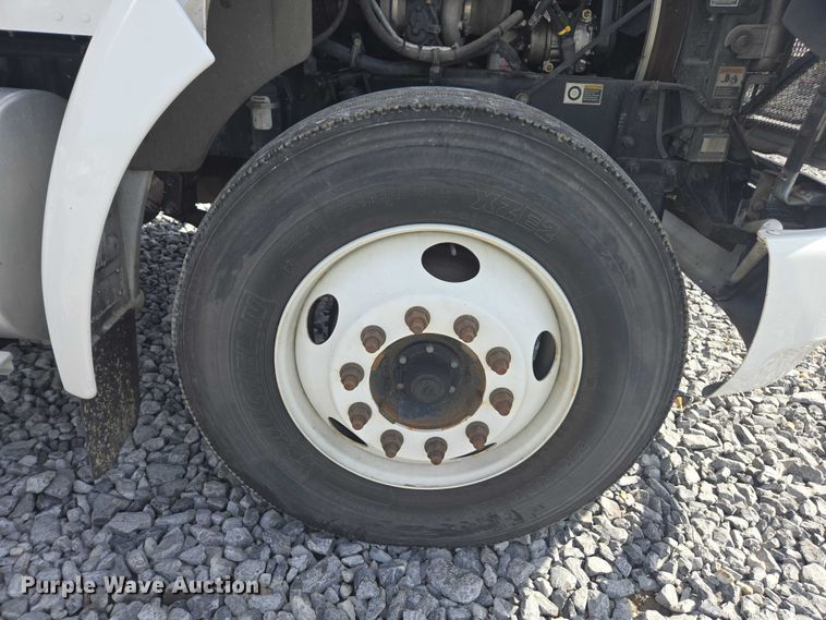 image for item YA6116 2020 Kenworth T370 box truck