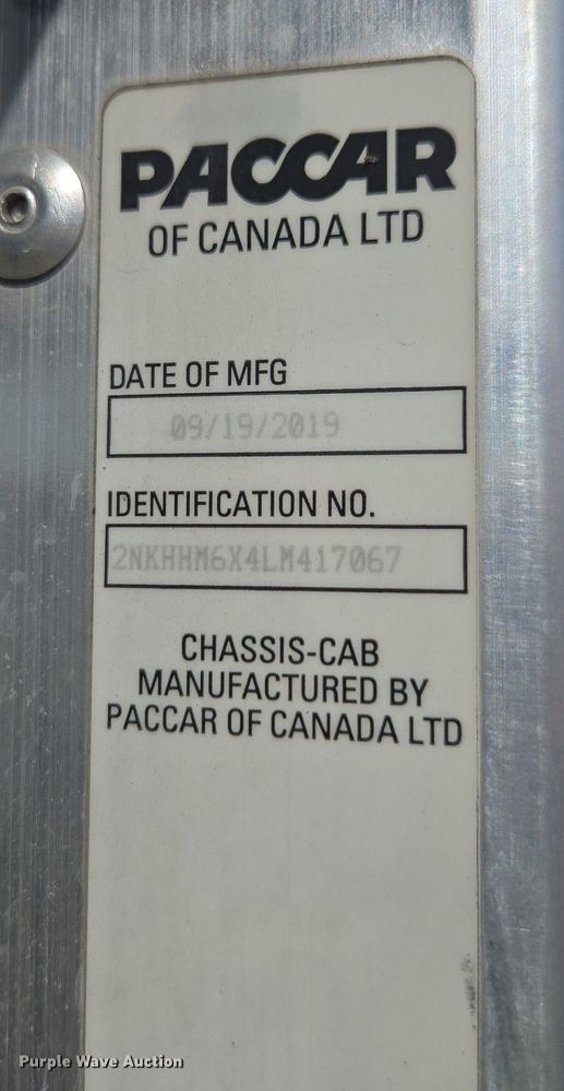 image for item YA6116 2020 Kenworth T370 box truck