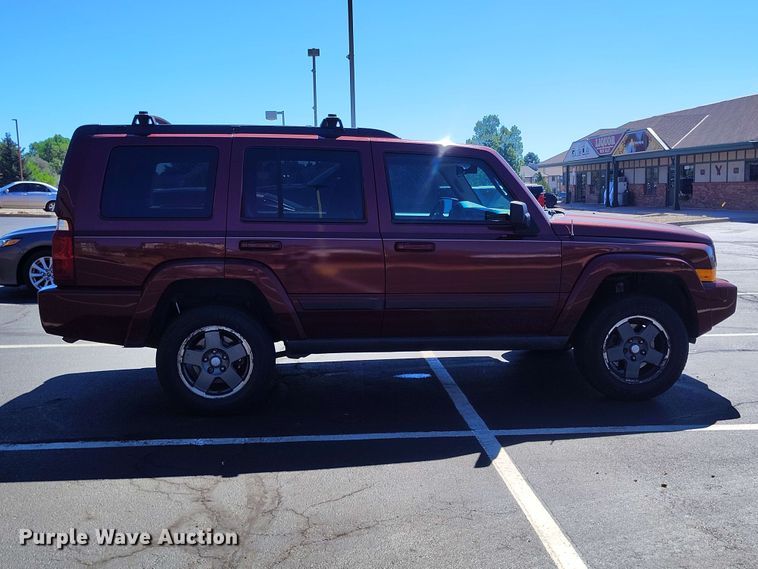 image for item BI9755 2007 Jeep Commander SUV