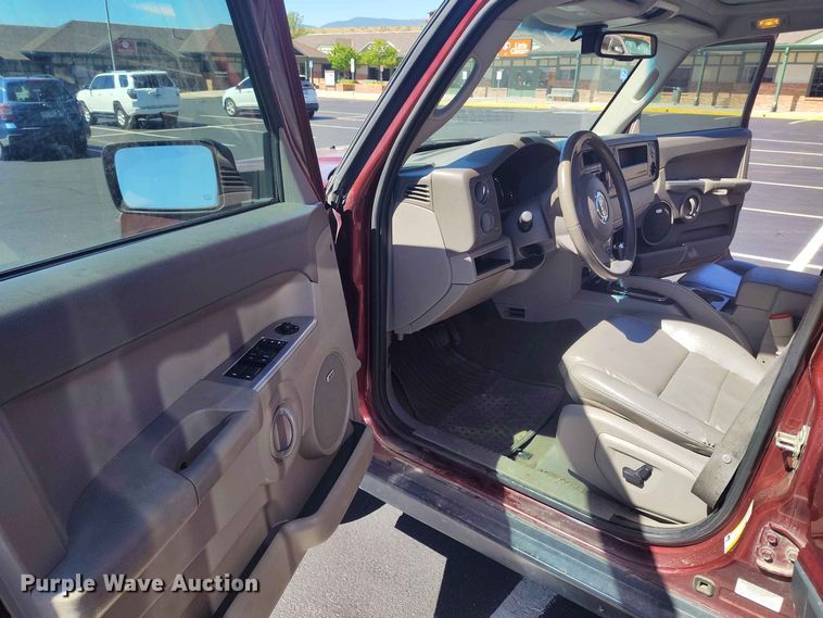image for item BI9755 2007 Jeep Commander SUV