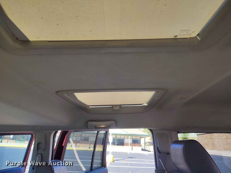 image for item BI9755 2007 Jeep Commander SUV