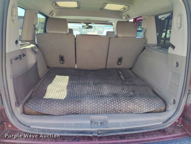 image for item BI9755 2007 Jeep Commander SUV