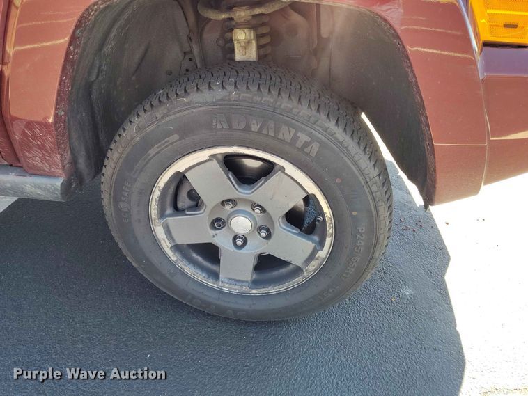 image for item BI9755 2007 Jeep Commander SUV