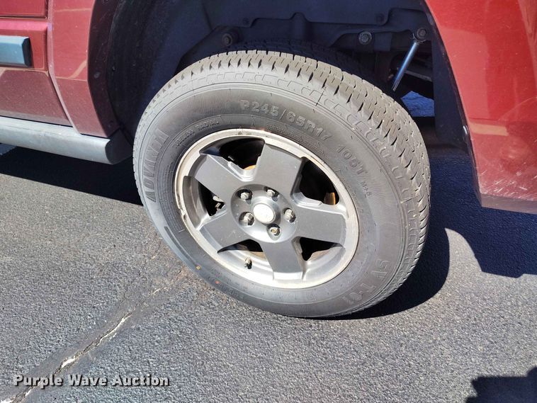 image for item BI9755 2007 Jeep Commander SUV