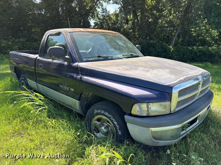 image for item DJ7873 1999 Dodge Ram 1500 pickup truck