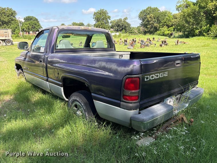 image for item DJ7873 1999 Dodge Ram 1500 pickup truck