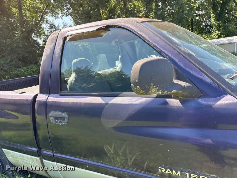 image for item DJ7873 1999 Dodge Ram 1500 pickup truck