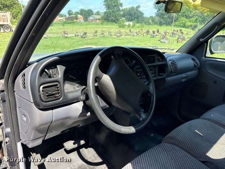 image for item DJ7873 1999 Dodge Ram 1500 pickup truck