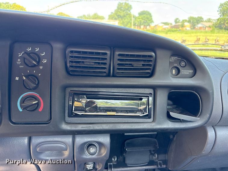 image for item DJ7873 1999 Dodge Ram 1500 pickup truck