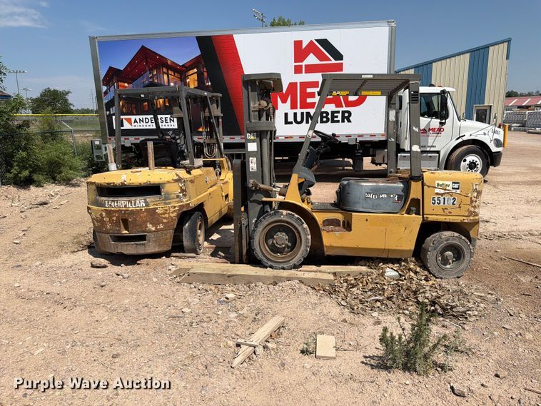 image for item DQ0085 Caterpillar DPL40 forklift