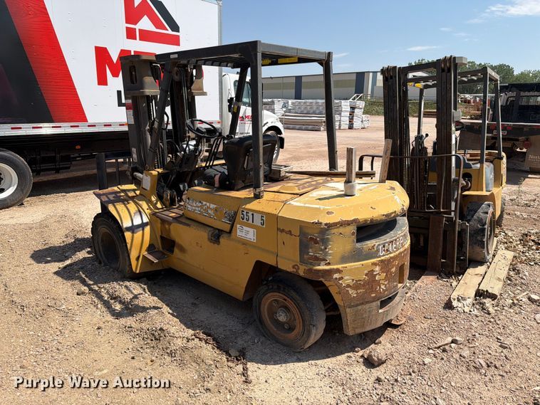 image for item DQ0085 Caterpillar DPL40 forklift