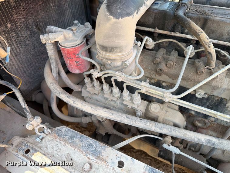 image for item DQ0085 Caterpillar DPL40 forklift