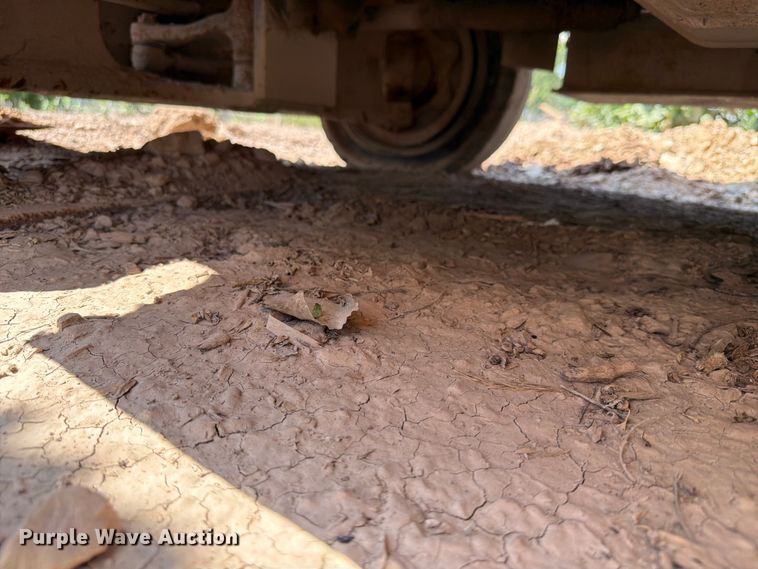 image for item DQ0085 Caterpillar DPL40 forklift