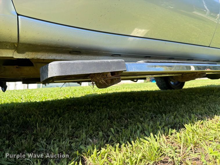 image for item DQ7959 2021 GMC Sierra 1500 SLT Crew Cab pickup truck