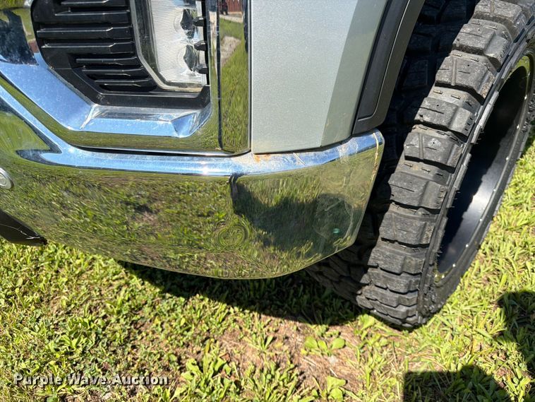 image for item DQ7959 2021 GMC Sierra 1500 SLT Crew Cab pickup truck