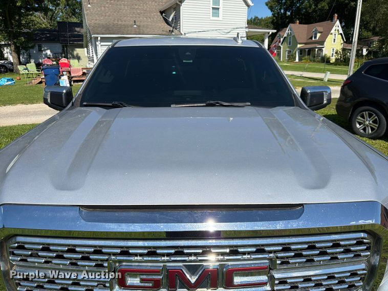 image for item DQ7959 2021 GMC Sierra 1500 SLT Crew Cab pickup truck