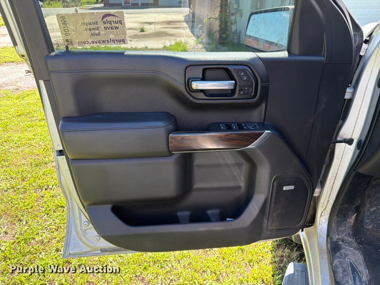 image for item DQ7959 2021 GMC Sierra 1500 SLT Crew Cab pickup truck