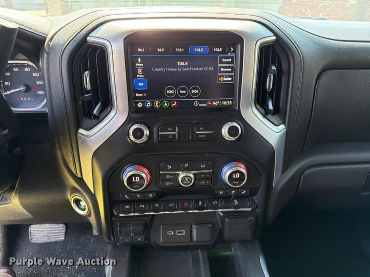 image for item DQ7959 2021 GMC Sierra 1500 SLT Crew Cab pickup truck