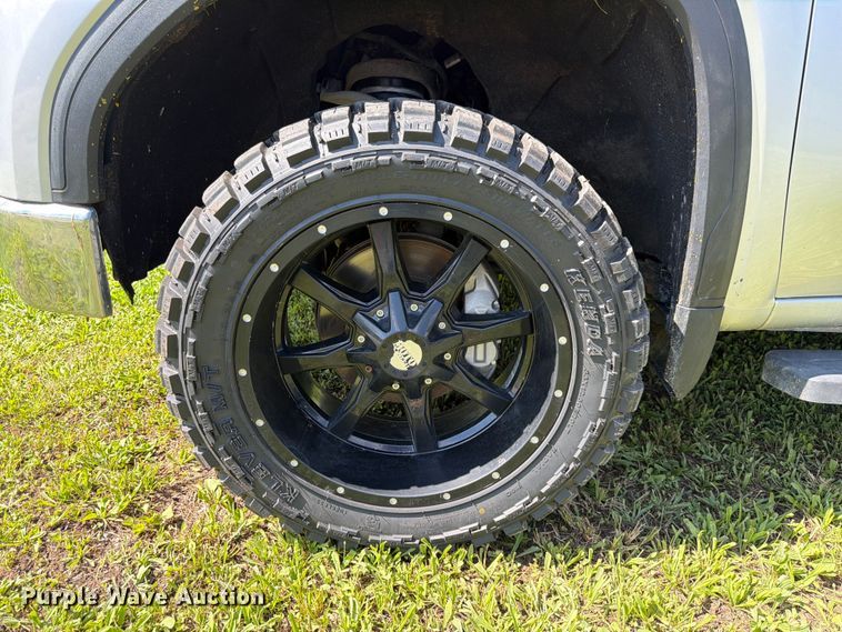 image for item DQ7959 2021 GMC Sierra 1500 SLT Crew Cab pickup truck