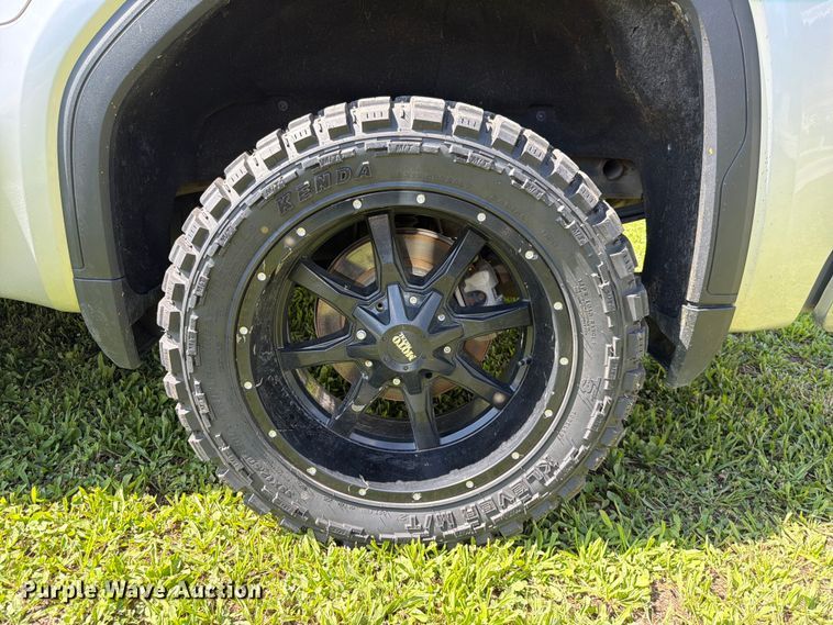 image for item DQ7959 2021 GMC Sierra 1500 SLT Crew Cab pickup truck