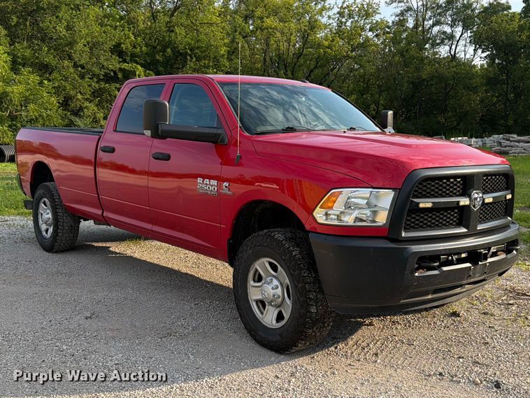 image for item DV2050 2016 RAM 2500 Heavy Duty Crew Cab pickup truck