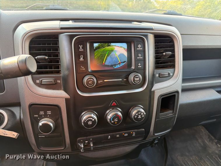 image for item DV2050 2016 RAM 2500 Heavy Duty Crew Cab pickup truck