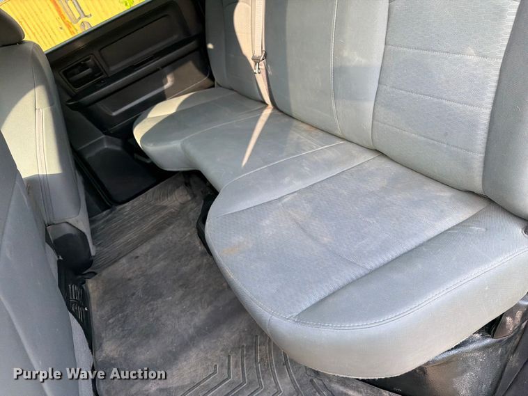 image for item DV2050 2016 RAM 2500 Heavy Duty Crew Cab pickup truck